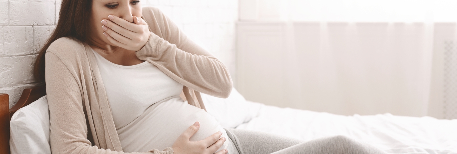 गर्भावस्था में सुबह की उल्टी: कब होती है और इसे कैसे कम करें?